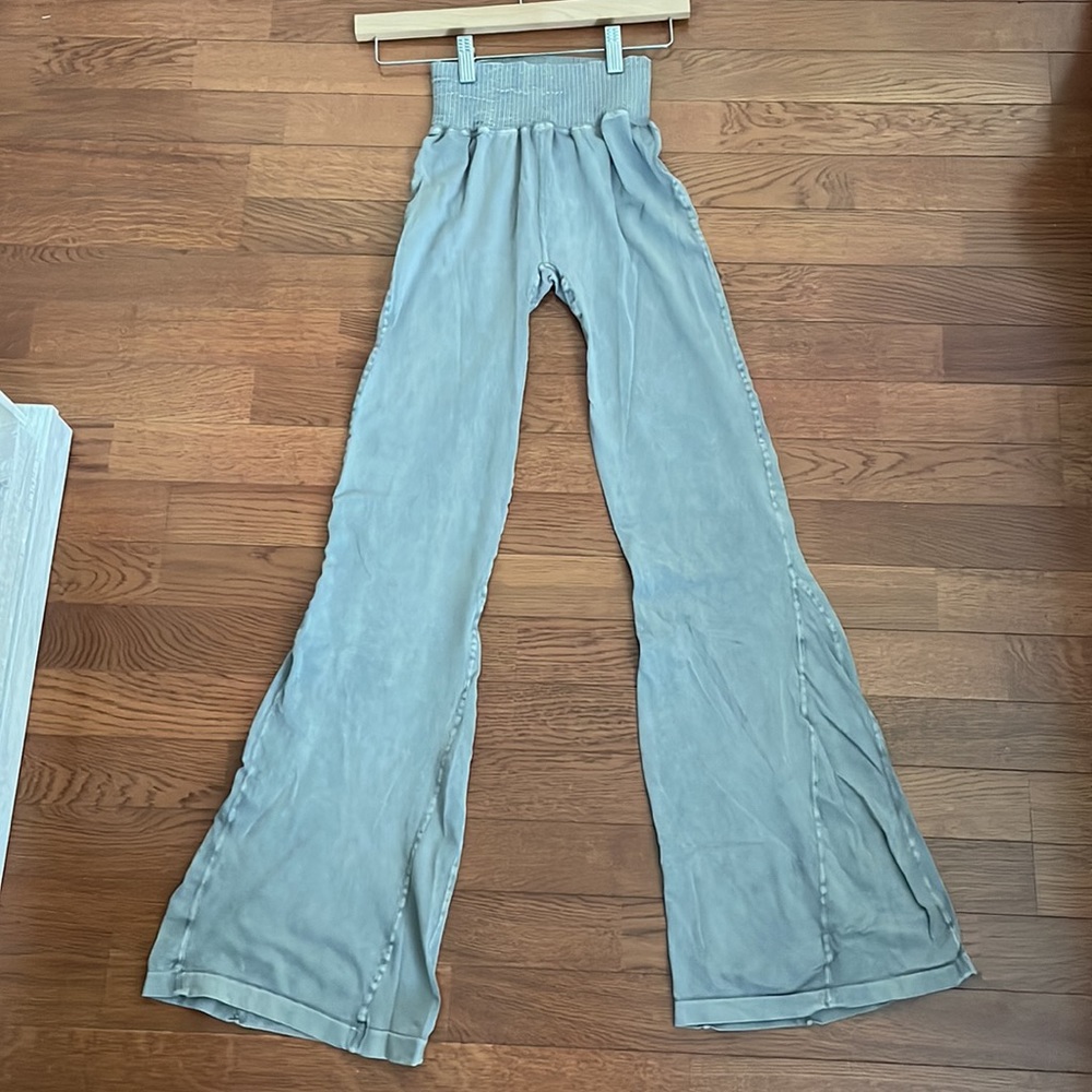 Free People- Good Karma Flare Leggings -Mushroom - Picture 6 of 10